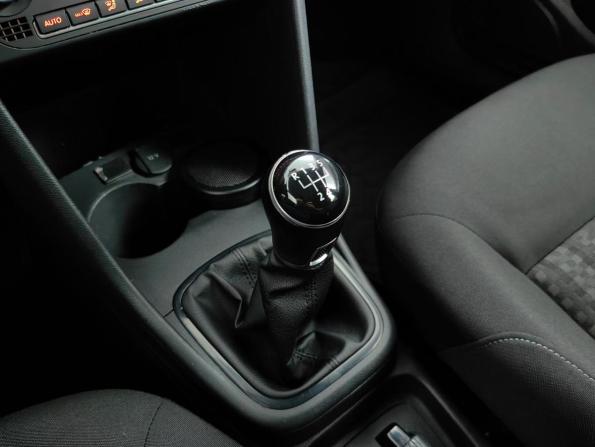 Volkswagen Polo V Рестайлинг с пробегом 2018 года, цена 1 055 000 рублей, 106795 км, седан, Автокод Объявления