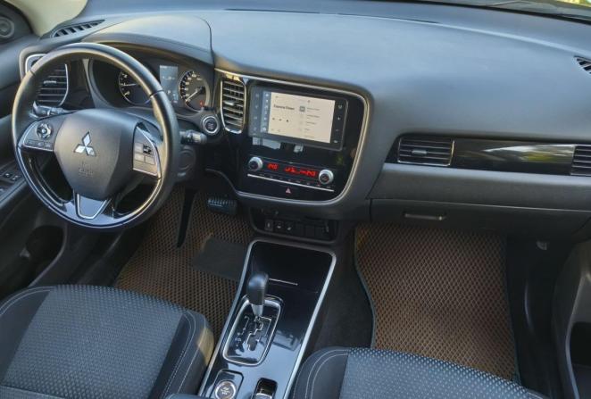 Mitsubishi Outlander III Рестайлинг 3 с пробегом 2020 года, цена 2 220 000 рублей, 119417 км, внедорожник, Автокод Объявления