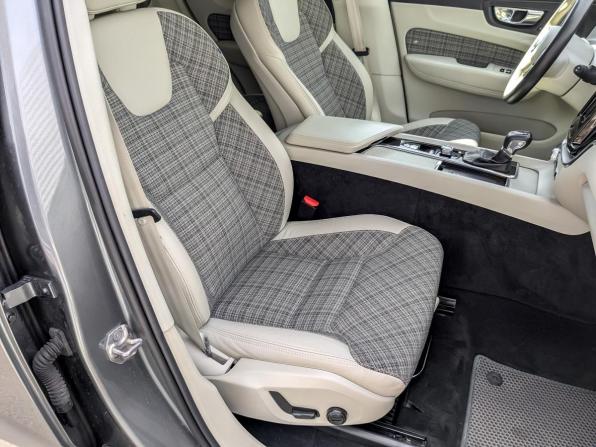 Volvo XC60 II с пробегом 2021 года, цена 4 150 000 рублей, 89374 км, внедорожник, Автокод Объявления