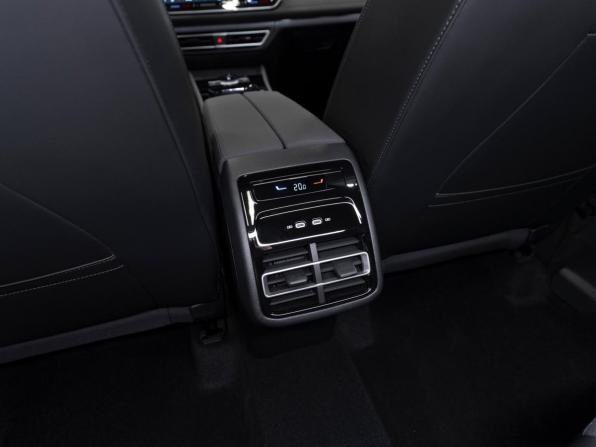Volkswagen Tiguan III (China Market) с пробегом 2026 года, цена 5 000 000 рублей, 41 км, внедорожник, Автокод Объявления