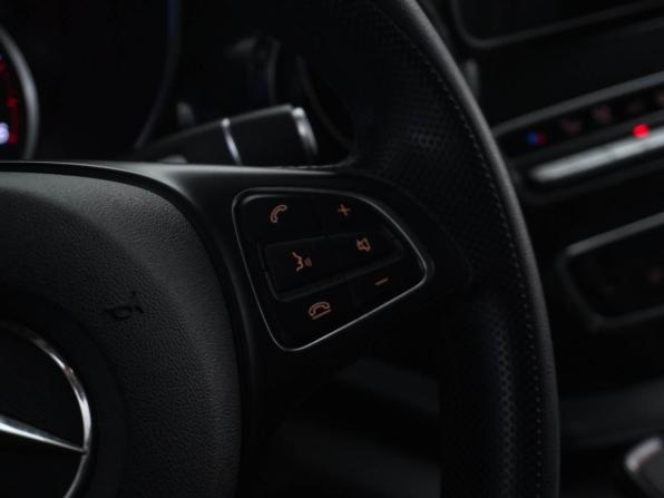 Mercedes-Benz V-Класс III (W447) Рестайлинг с пробегом 2022 года, цена 6 399 050 рублей, 65597 км, минивэн, Автокод Объявления