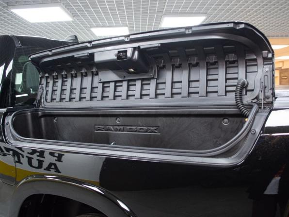 Ram 1500 V Рестайлинг с пробегом 2026 года, цена 10 499 000 рублей, 39 км, offers.body_type.unknown, Автокод Объявления