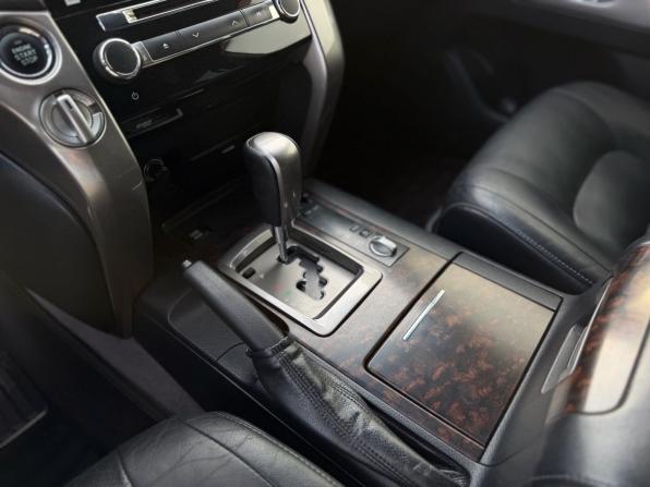 Toyota Land Cruiser 200 Series Рестайлинг 1 с пробегом 2012 года, цена 3 370 000 рублей, 153674 км, внедорожник, Автокод Объявления
