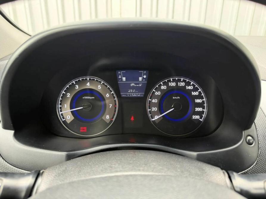 Hyundai Solaris I Ростов-на-Дону  - изображение 12