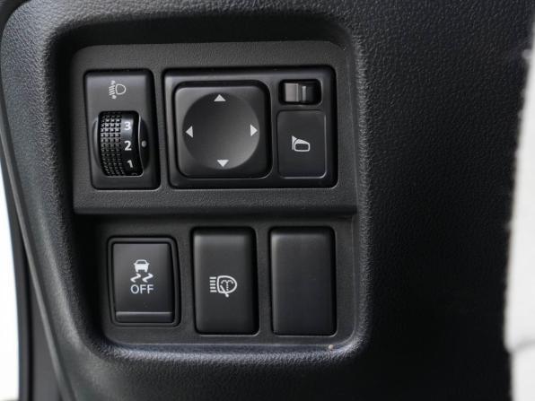 Nissan Juke I с пробегом 2013 года, цена 1 190 000 рублей, 127051 км, внедорожник, Автокод Объявления