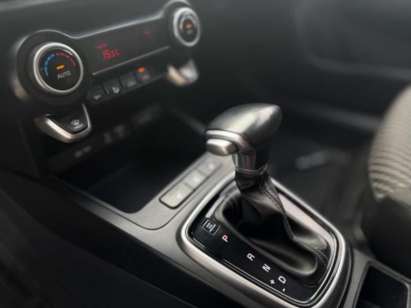 Kia Rio IV с пробегом 2019 года, цена 1 450 000 рублей, 89053 км, хэтчбек, Автокод Объявления