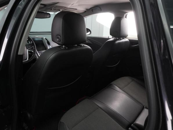 Opel Astra J с пробегом 2011 года, цена 649 000 рублей, 131807 км, хэтчбек, Автокод Объявления