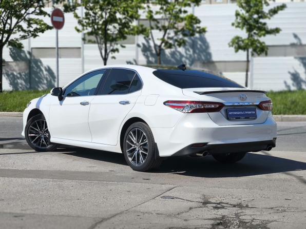 Toyota Camry VIII (XV70) Рестайлинг с пробегом 2023 года, цена 3 570 000 рублей, 37515 км, седан, Автокод Объявления