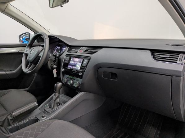 Skoda Octavia III (A7) Рестайлинг с пробегом 2020 года, цена 1 915 000 рублей, 88750 км, лифтбек, Автокод Объявления