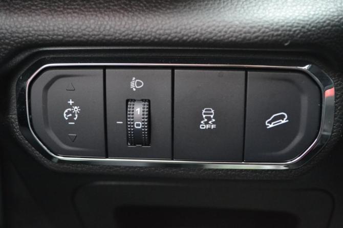 Haval Jolion I Рестайлинг с пробегом 2024 года, цена 2 500 000 рублей, 3693 км, внедорожник, Автокод Объявления