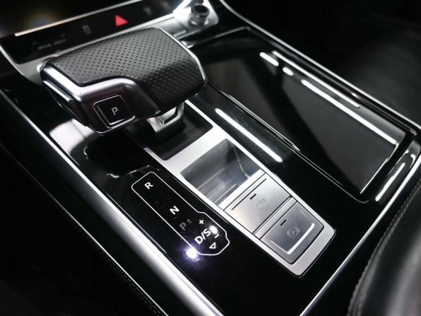 Audi Q7 II (4M) Рестайлинг с пробегом 2020 года, цена 5 719 900 рублей, 247263 км, внедорожник, Автокод Объявления