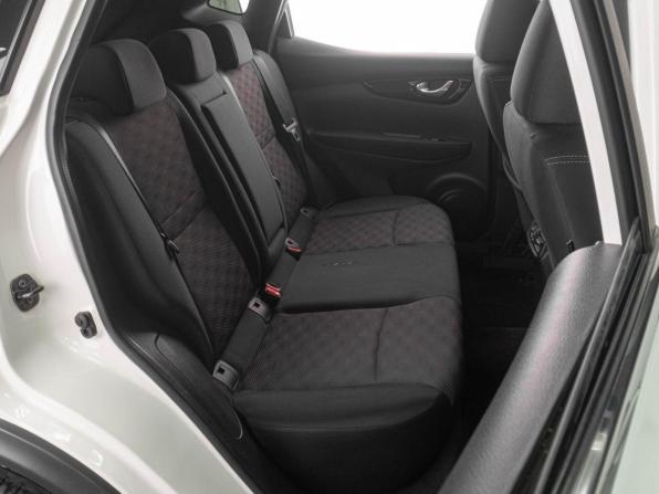 Nissan Qashqai II с пробегом 2018 года, цена 1 729 000 рублей, 83335 км, внедорожник, Автокод Объявления