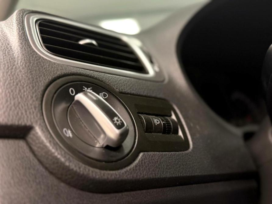 Volkswagen Polo V Рестайлинг Омск  - изображение 10