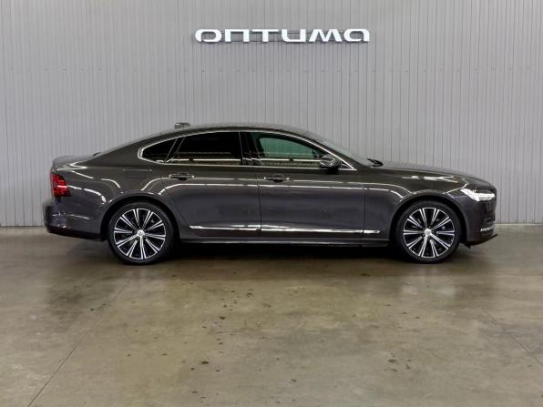 Volvo S90 II Рестайлинг с пробегом 2021 года, цена 3 127 000 рублей, 95382 км, седан, Автокод Объявления