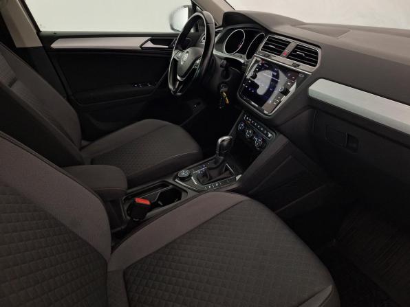Volkswagen Tiguan II с пробегом 2018 года, цена 2 249 000 рублей, 160428 км, внедорожник, Автокод Объявления