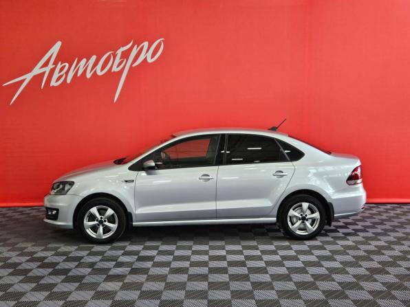 Volkswagen Polo V Рестайлинг с пробегом 2019 года, цена 1 265 000 рублей, 62200 км, седан, Автокод Объявления