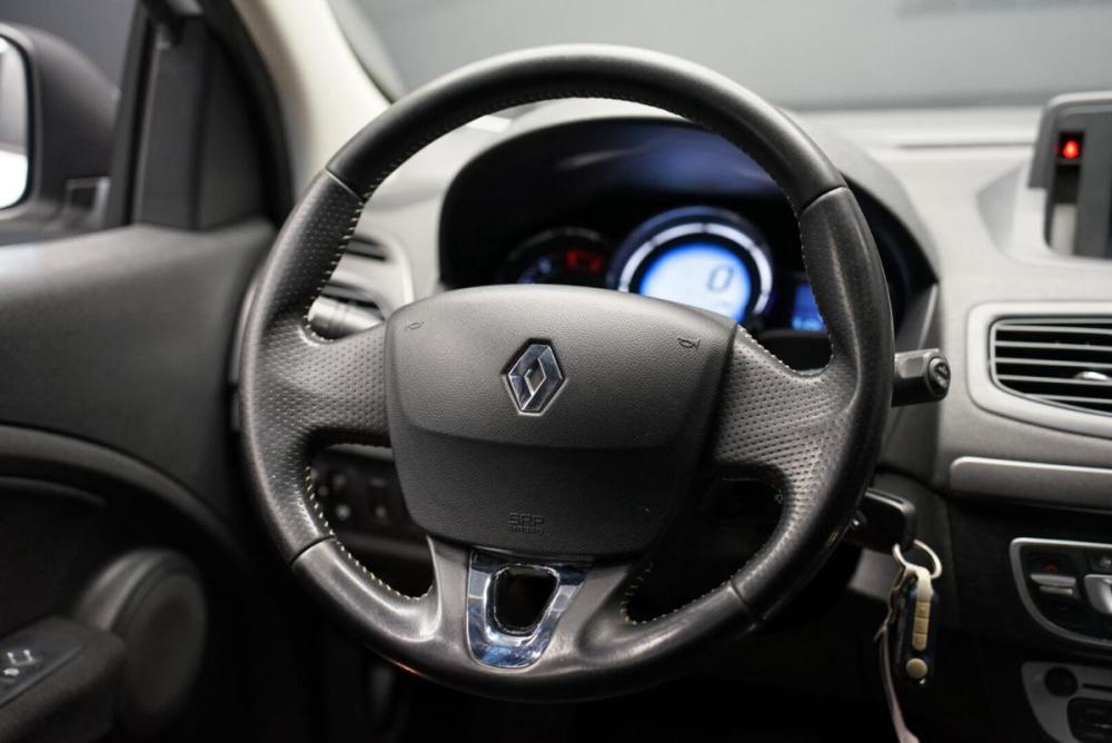 Renault Megane III Рестайлинг 2 Крым  - изображение 13