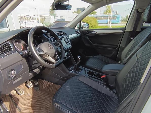 Volkswagen Tiguan II Рестайлинг с пробегом 2021 года, цена 2 680 000 рублей, 28000 км, внедорожник, Автокод Объявления