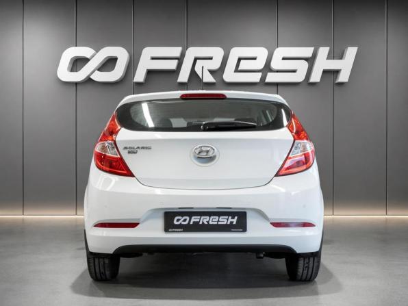 Hyundai Solaris I Рестайлинг с пробегом 2016 года, цена 1 049 000 рублей, 59090 км, хэтчбек, Автокод Объявления