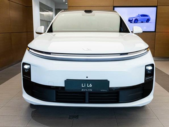 Новый Li Auto (Lixiang) L6 2025 года, цена 8 290 000 рублей, внедорожник, Автокод Объявления