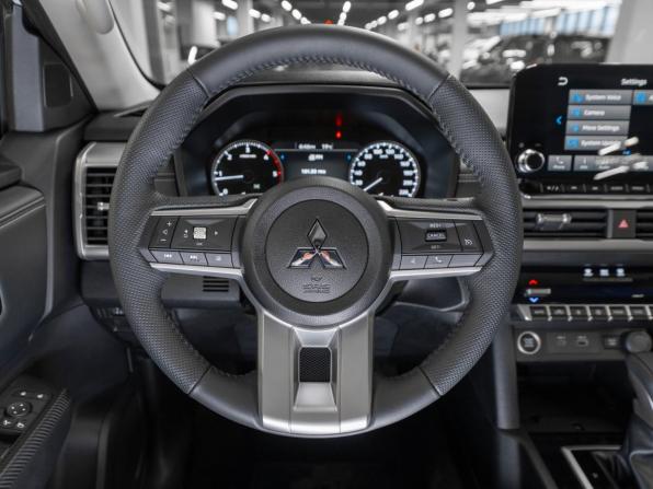 Mitsubishi L200 VI с пробегом 2025 года, цена 5 400 000 рублей, 50 км, пикап, Автокод Объявления