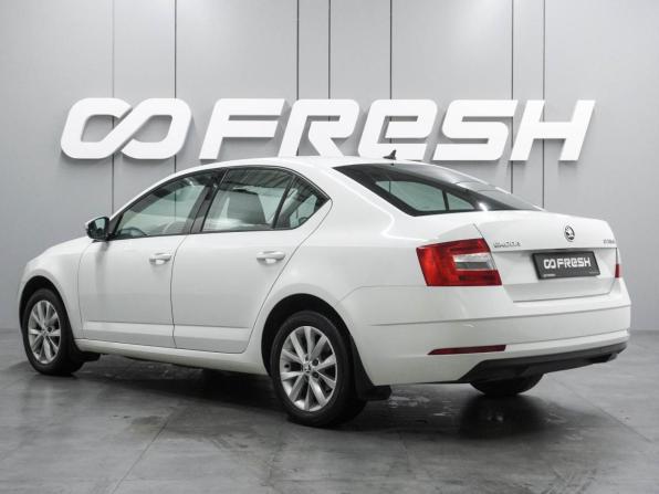 Skoda Octavia III (A7) Рестайлинг с пробегом 2019 года, цена 1 440 000 рублей, 213649 км, лифтбек, Автокод Объявления