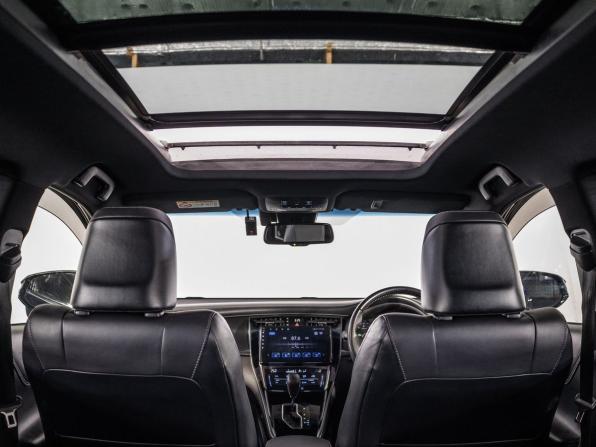 Toyota Harrier III (XU60) Рестайлинг с пробегом 2020 года, цена 3 000 500 рублей, 51116 км, внедорожник, Автокод Объявления