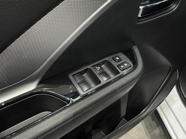 Mitsubishi Xpander I Рестайлинг с пробегом 2023 года, цена 2 550 000 рублей, 30058 км, внедорожник, Автокод Объявления