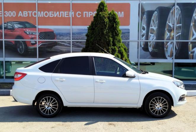 Lada (ВАЗ) Granta I Рестайлинг с пробегом 2023 года, цена 920 000 рублей, 52172 км, лифтбек, Автокод Объявления