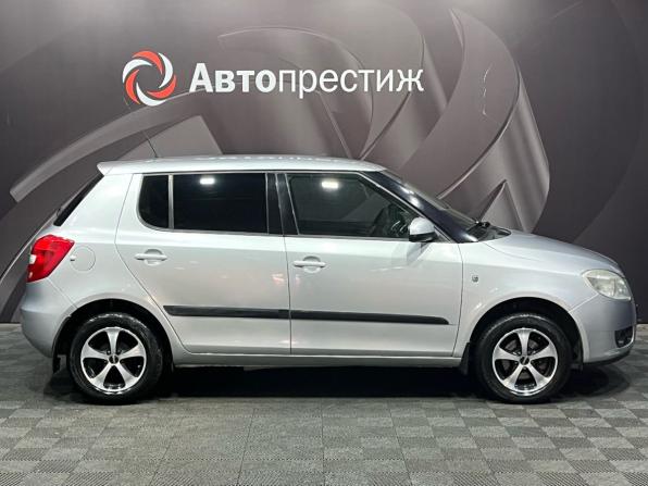 Skoda Fabia II с пробегом 2009 года, цена 375 000 рублей, 219767 км, хэтчбек, Автокод Объявления