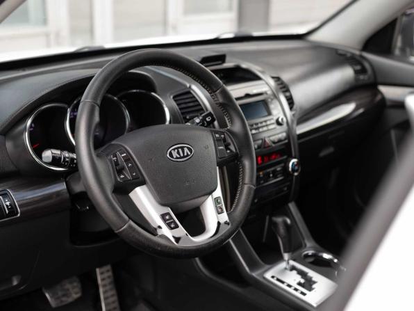 Kia Sorento II с пробегом 2012 года, цена 1 400 000 рублей, 200548 км, внедорожник, Автокод Объявления