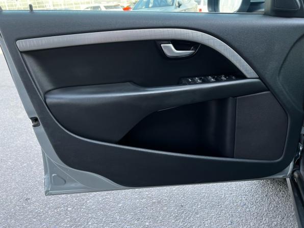 Volvo XC70 II с пробегом 2010 года, цена 1 595 000 рублей, 341171 км, универсал, Автокод Объявления