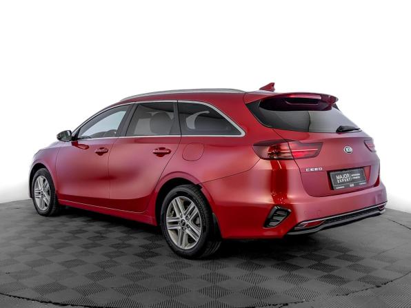 Kia Ceed III с пробегом 2021 года, цена 2 145 000 рублей, 74950 км, универсал, Автокод Объявления