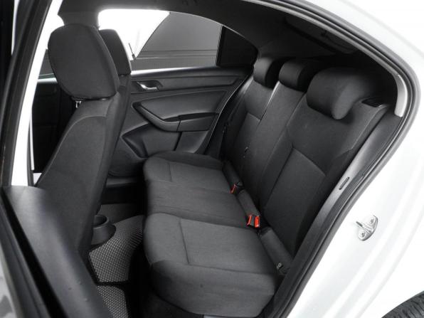Skoda Rapid I с пробегом 2016 года, цена 819 000 рублей, 265376 км, седан, Автокод Объявления