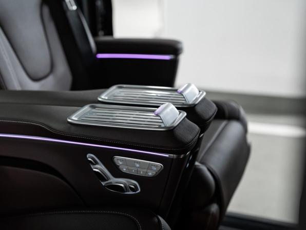 Новый Mercedes-Benz V-Класс III (W447) Рестайлинг 2 2025 года, цена 11 000 000 рублей, минивэн, Автокод Объявления