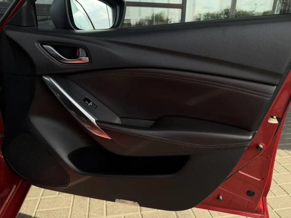 Mazda 6 III (GJ) Рестайлинг с пробегом 2016 года, цена 1 810 000 рублей, 161414 км, седан, Автокод Объявления