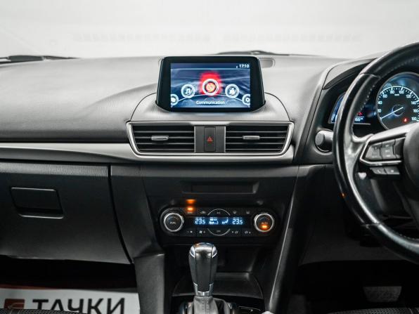 Mazda Axela III Рестайлинг с пробегом 2017 года, цена 1 100 000 рублей, 175166 км, хэтчбек, Автокод Объявления