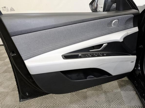 Hyundai Avante VII с пробегом 2020 года, цена 1 750 000 рублей, 100399 км, седан, Автокод Объявления