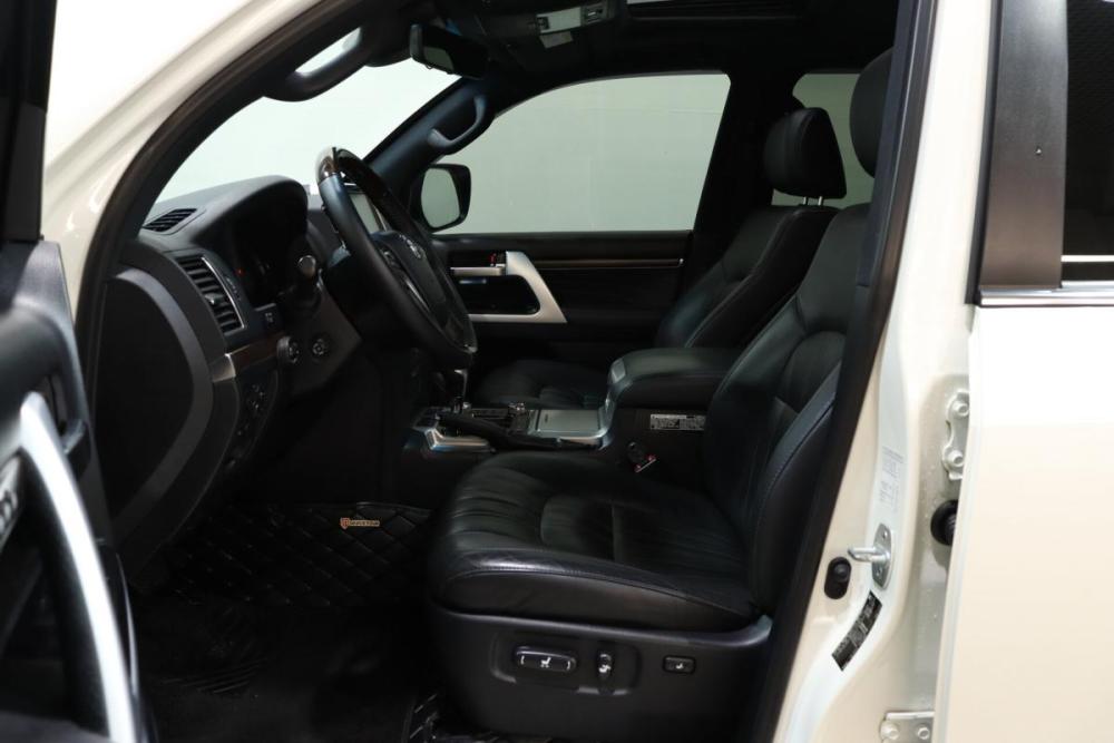 Toyota Land Cruiser 200 Series Рестайлинг 2 Сургут  - изображение 36