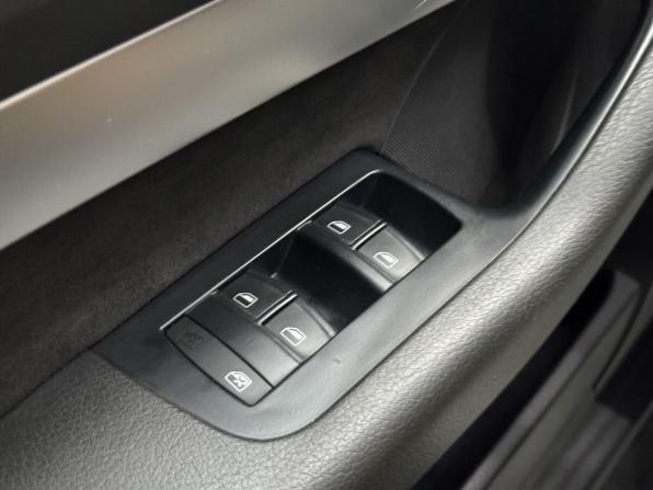 Audi A6 III (C6) Рестайлинг с пробегом 2011 года, цена 1 595 000 рублей, 158819 км, седан, Автокод Объявления