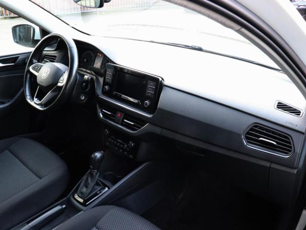 Volkswagen Polo VI с пробегом 2022 года, цена 1 729 000 рублей, 90952 км, лифтбек, Автокод Объявления