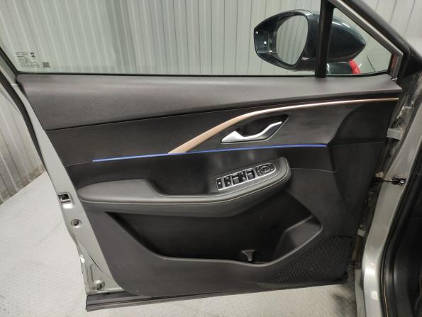 Omoda C5 I с пробегом 2023 года, цена 1 350 000 рублей, 24945 км, внедорожник, Автокод Объявления