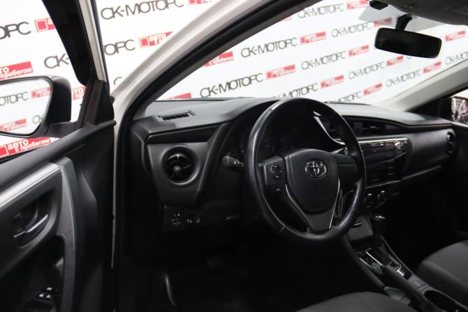 Toyota Corolla XI (E160 E170 E180) Рестайлинг 1 с пробегом 2017 года, цена 1 665 650 рублей, 114700 км, седан, Автокод Объявления