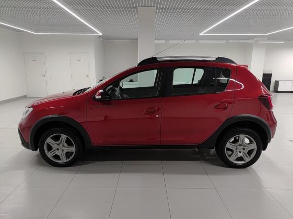 Renault Sandero II Рестайлинг с пробегом 2021 года, цена 1 379 000 рублей, 82340 км, хэтчбек, Автокод Объявления