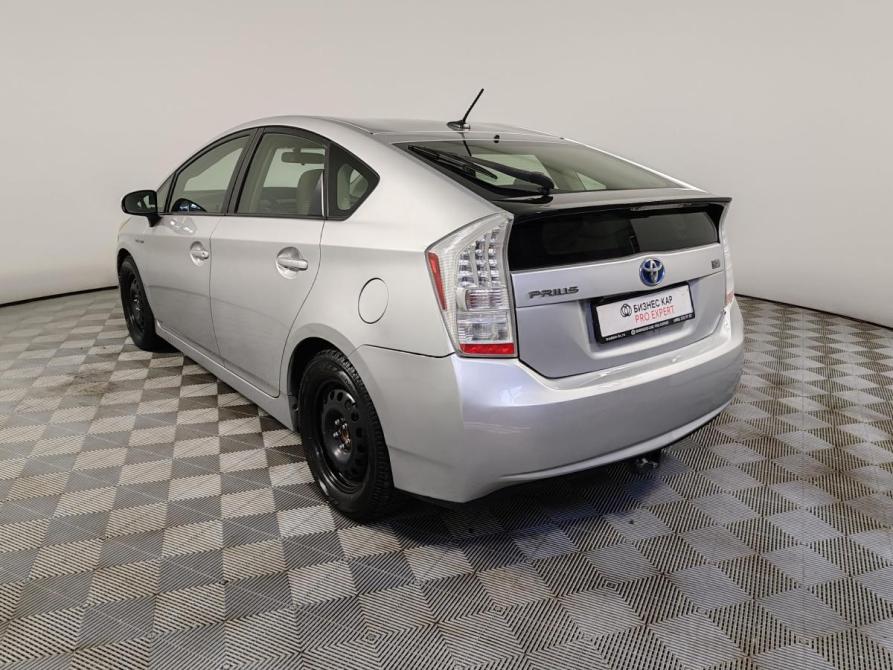 Toyota Prius III (XW30) Москва  - изображение 7