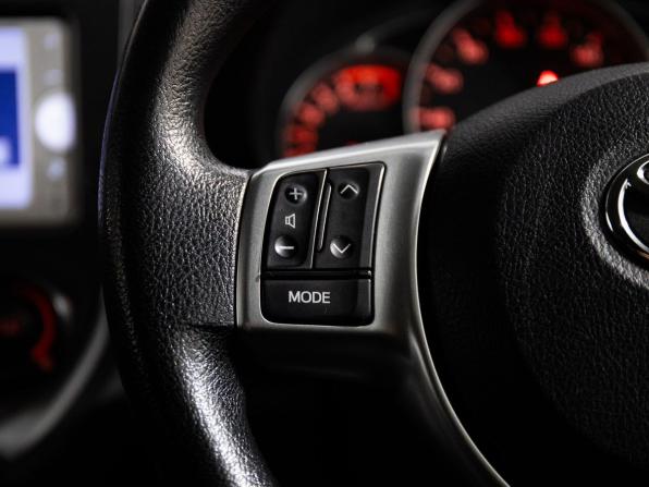 Toyota Ractis II с пробегом 2012 года, цена 975 000 рублей, 120078 км, хэтчбек, Автокод Объявления