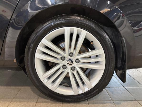 Skoda Superb III с пробегом 2018 года, цена 1 829 000 рублей, 176743 км, лифтбек, Автокод Объявления