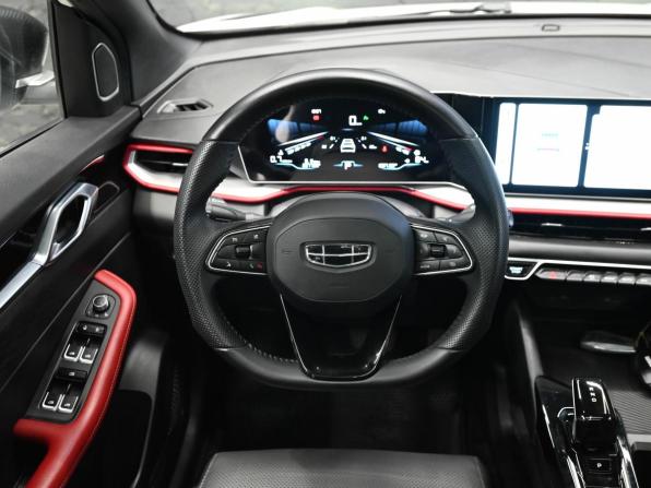 Geely Coolray I Рестайлинг с пробегом 2024 года, цена 2 450 000 рублей, 20143 км, внедорожник, Автокод Объявления