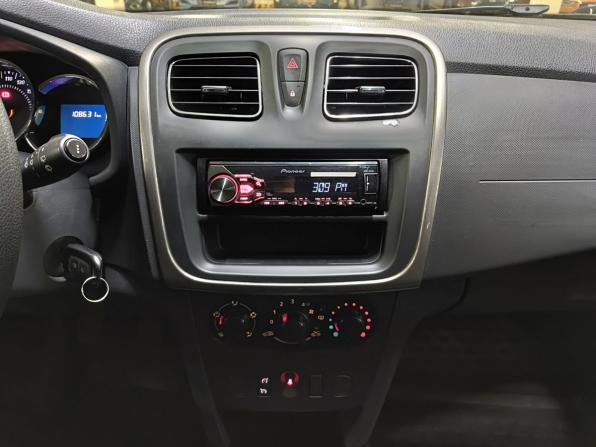 Renault Sandero II с пробегом 2016 года, цена 939 000 рублей, 108635 км, хэтчбек, Автокод Объявления