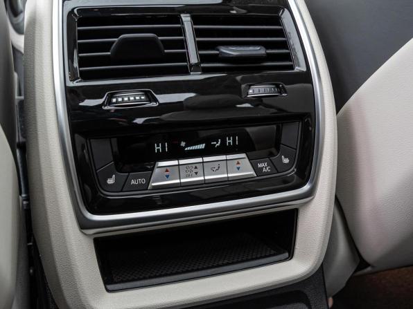 BMW X7 I (G07) Рестайлинг с пробегом 2024 года, цена 19 350 000 рублей, 11218 км, внедорожник, Автокод Объявления